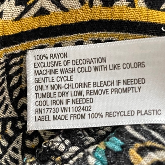 Xhilaration Floral Lightweight Shorts Size Small and Soft Crochet Bralette - Picture 12 of 16